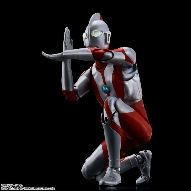 【在庫あり】バンダイ純正 ウルトラマンモデルキット SHF  - Model Kit Ultraman のレビューと価格