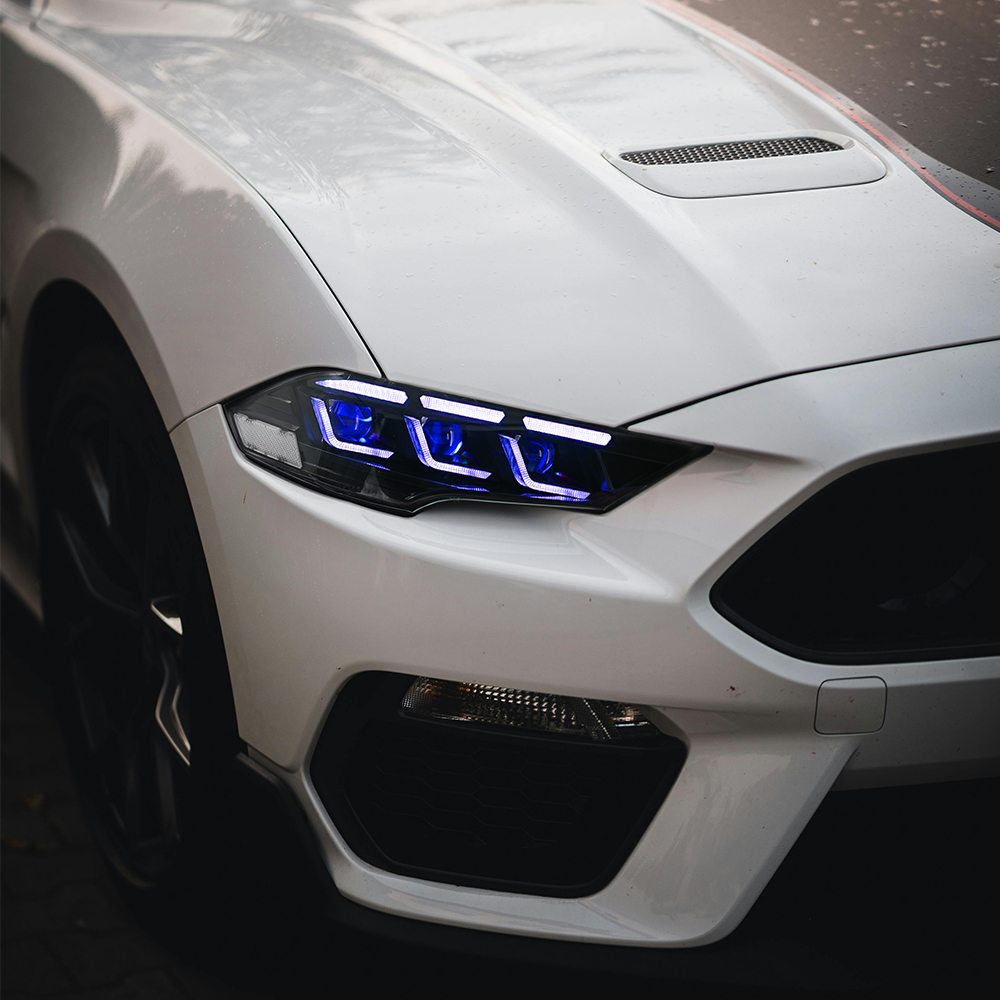 DRL デビルズアイ プロジェクターレンズ LED ヘッドラ - Model Kit Mustang のレビューと価格