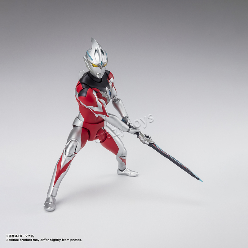 【在庫あり】バンダイオリジナル SHF ウルトラマンアーク  - Model Kit Ultraman のレビューと価格