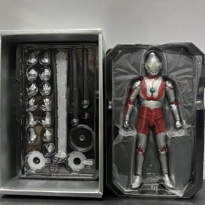 S.H. フィギュアーツ SHF 真骨彫刻法 ウルトラマン5 - Model Kit Ultraman のレビューと価格