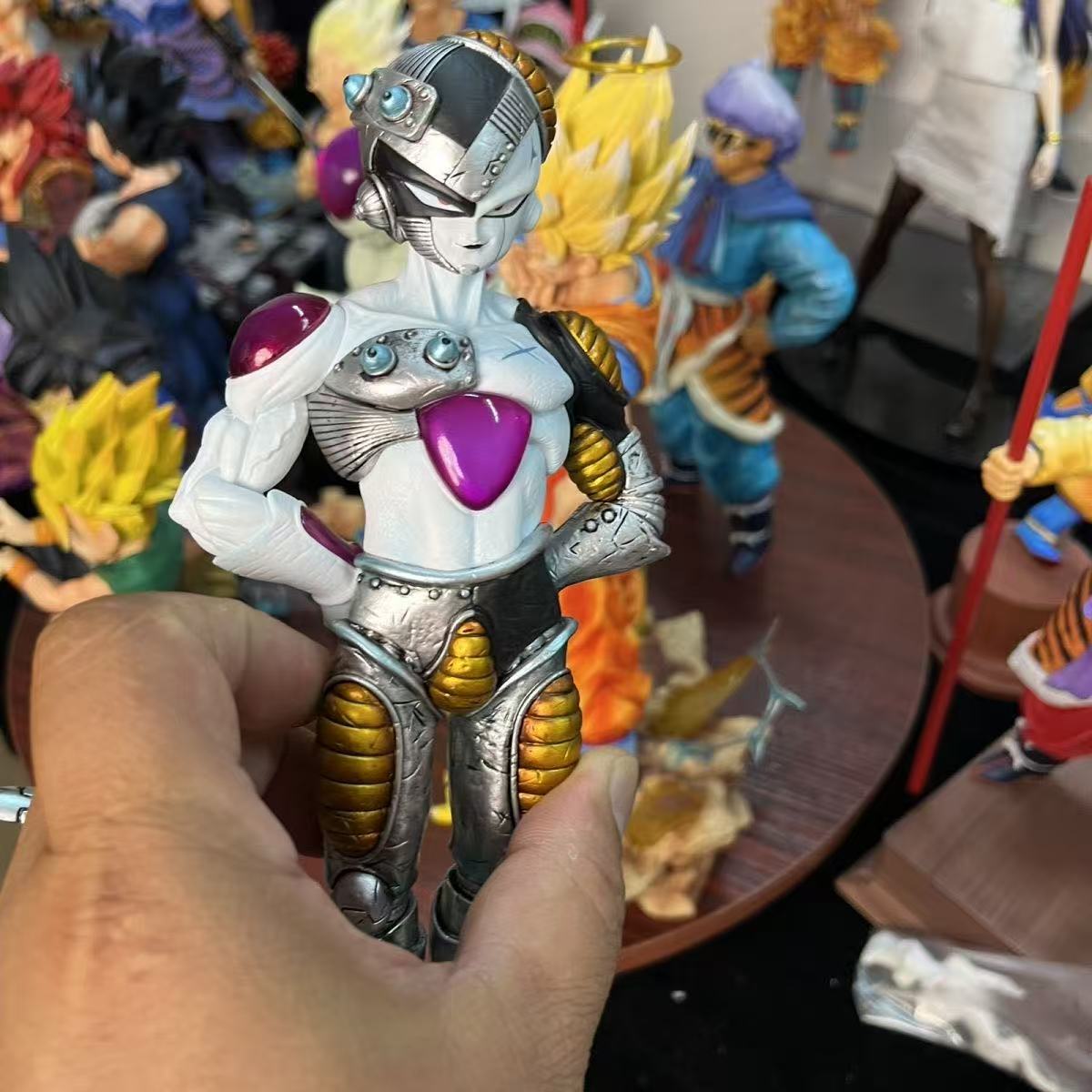 ドラゴンボールアニメメカフリーザアクションフィギュア、18c - Model Kit Frieza のレビューと価格