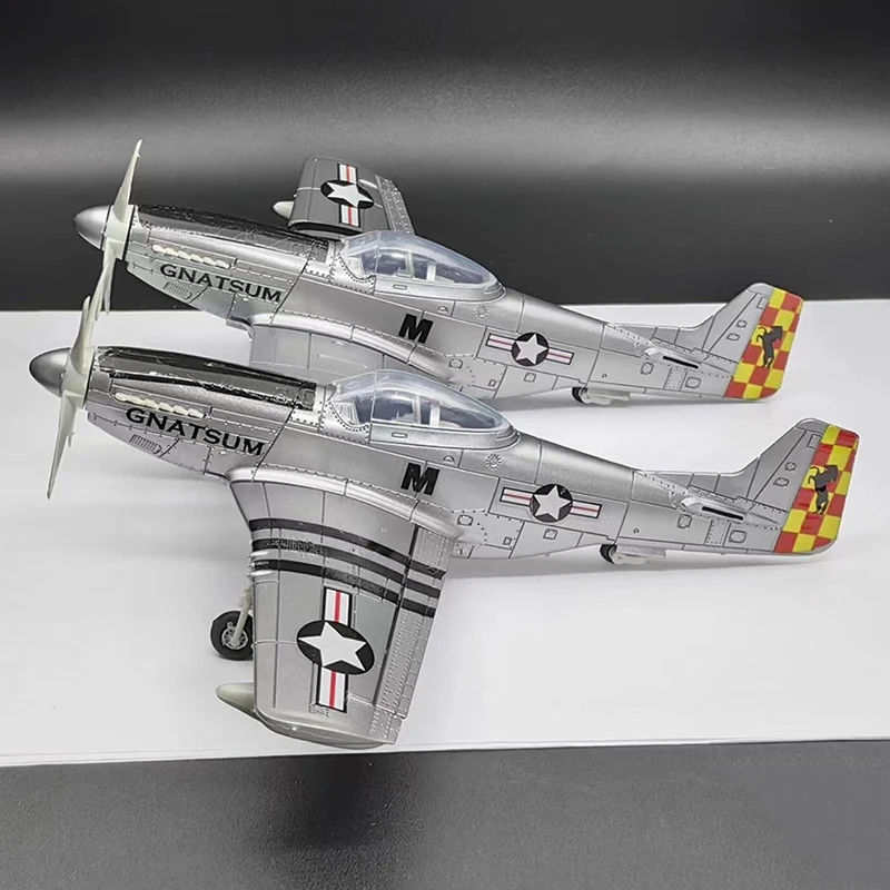 F-82 ツインマスタング戦闘機 3D ペーパーモデルキット - Model Kit Mustang のレビューと価格
