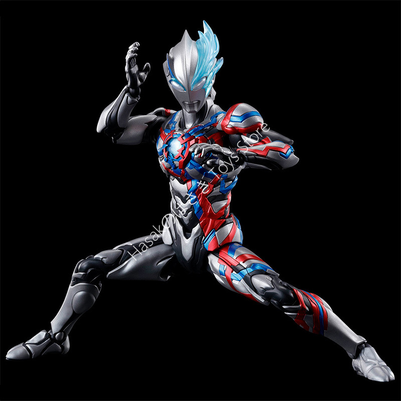 バンダイ FRS フィギュアライズスタンダード ウルトラマン - Model Kit Ultraman のレビューと価格