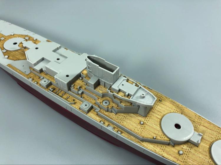 1/700 スケール木製デッキ トランペッター 05705  - Model Kit Uss Missouri のレビューと価格